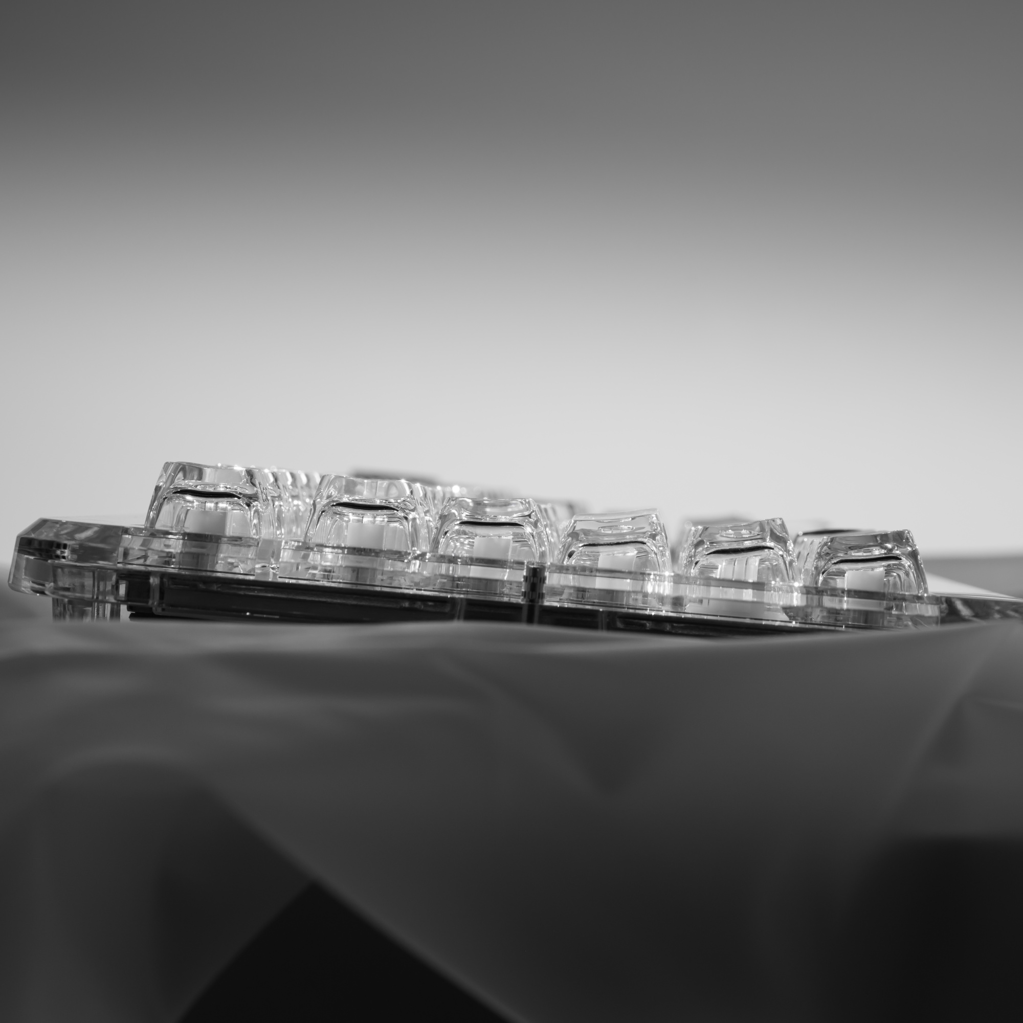 XVX Crystal Transparent SA Pro - Gaming Keyboard Typewriter ulasan dan harga
